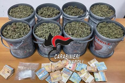 Caivano: Continuano i controlli dei Carabinieri. Un pusher arrestato, sequestrati migliaia di euro e droga