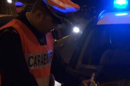 La lite per il parcheggio degenera. Carabinieri arrestano 55enne per resistenza a pubblico ufficiale