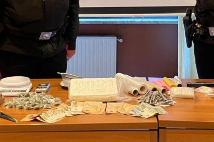 Droga d’annata alla 219. Carabinieri arrestano 2 persone con quasi 5 chili di droga