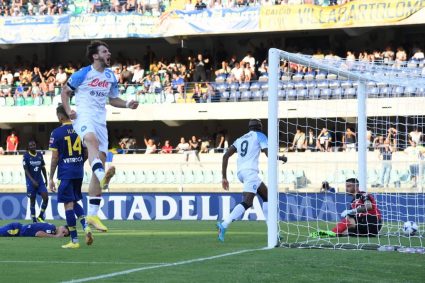 Napoli, buona la prima: Verona schiantato, gli azzurri vincono 5-2
