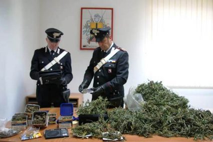 Sequestrati oltre 4 kg di marijuana e hashish occultati in un seminterrato