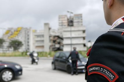 Dirotta ambulanza e minaccia l’equipaggio: 25enne denunciato dai Carabinieri