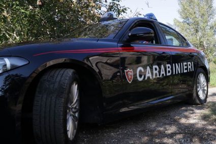 Castel Volturno, sorpreso a bordo di un’auto rubata: 48enne indiano denunciato dai Carabinieri