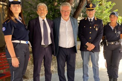 Il Questore Grassi ha incontrato i dirigenti del commissariato e il sindaco De Filippo